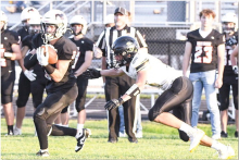 Thayer Central holds off Sutton 30-12, Mustangs head to Elwood this week