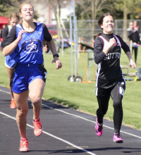 Fillies hit it big on the track at Henderson
